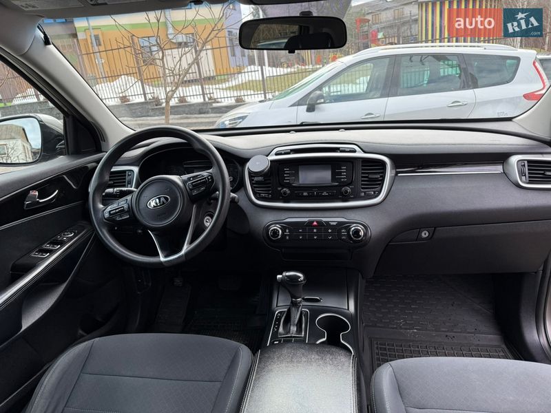 Позашляховик / Кросовер Kia Sorento 2015 в Києві