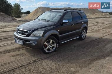 Внедорожник / Кроссовер Kia Sorento 2005 в Киверцах
