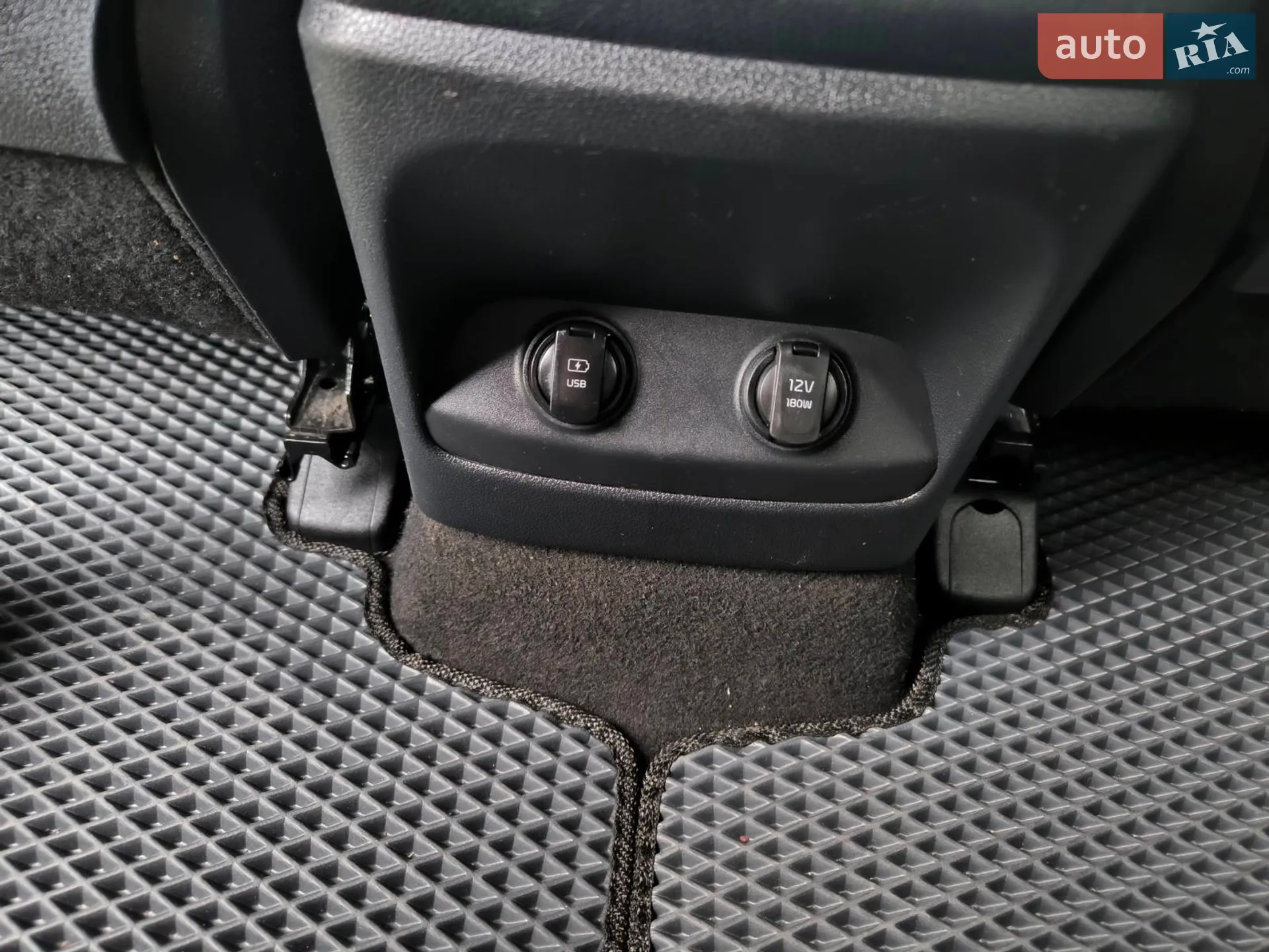 2018 Kia Sorento - мініатюра 29