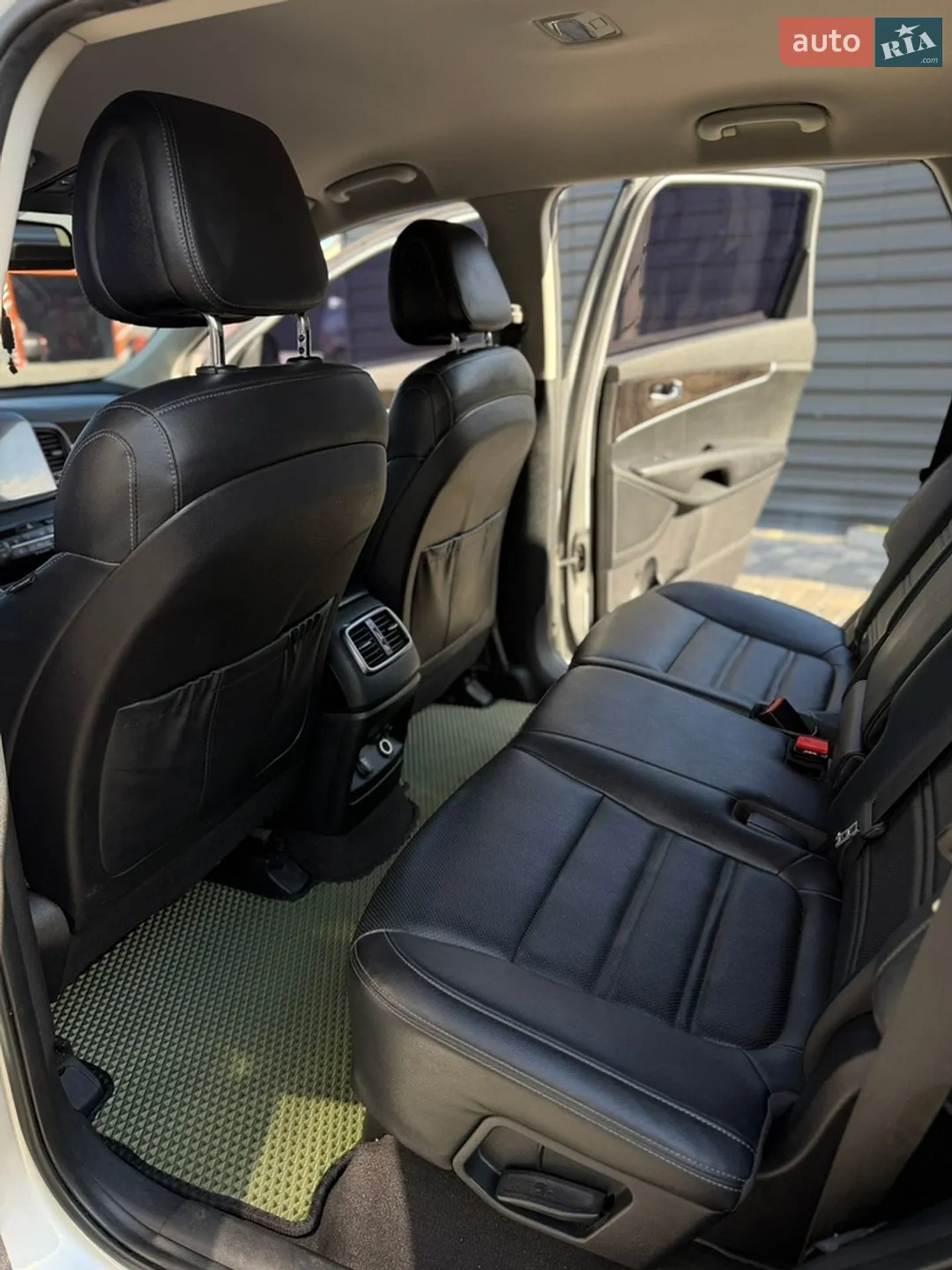 2017 Kia Sorento - мініатюра 9