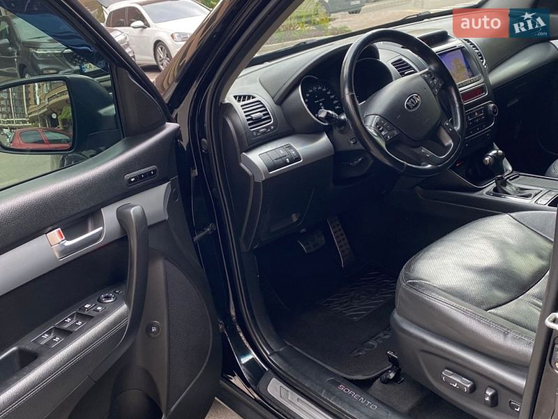 Внедорожник / Кроссовер Kia Sorento 2012 в Киеве