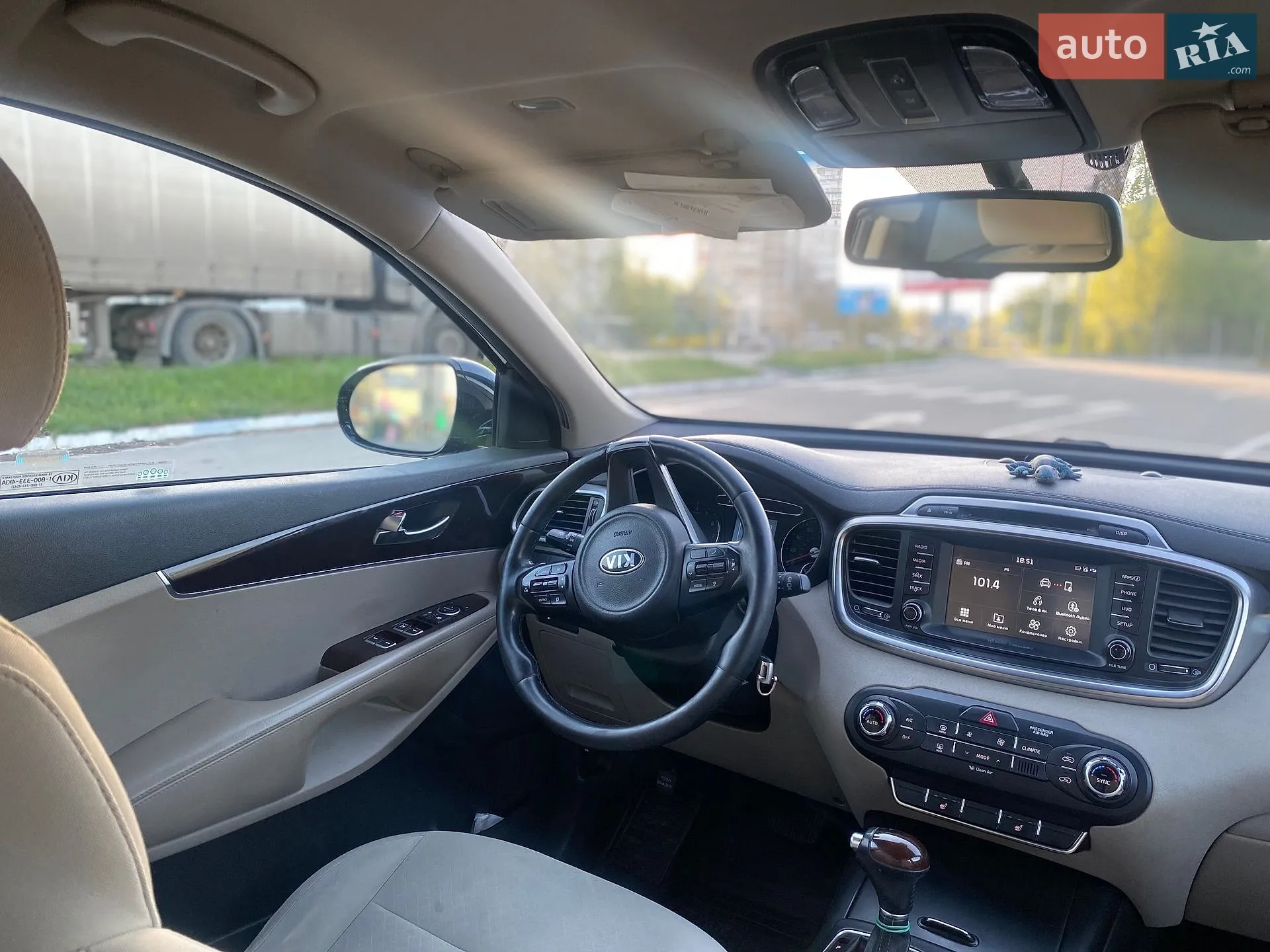 2017 Kia Sorento - мініатюра 6