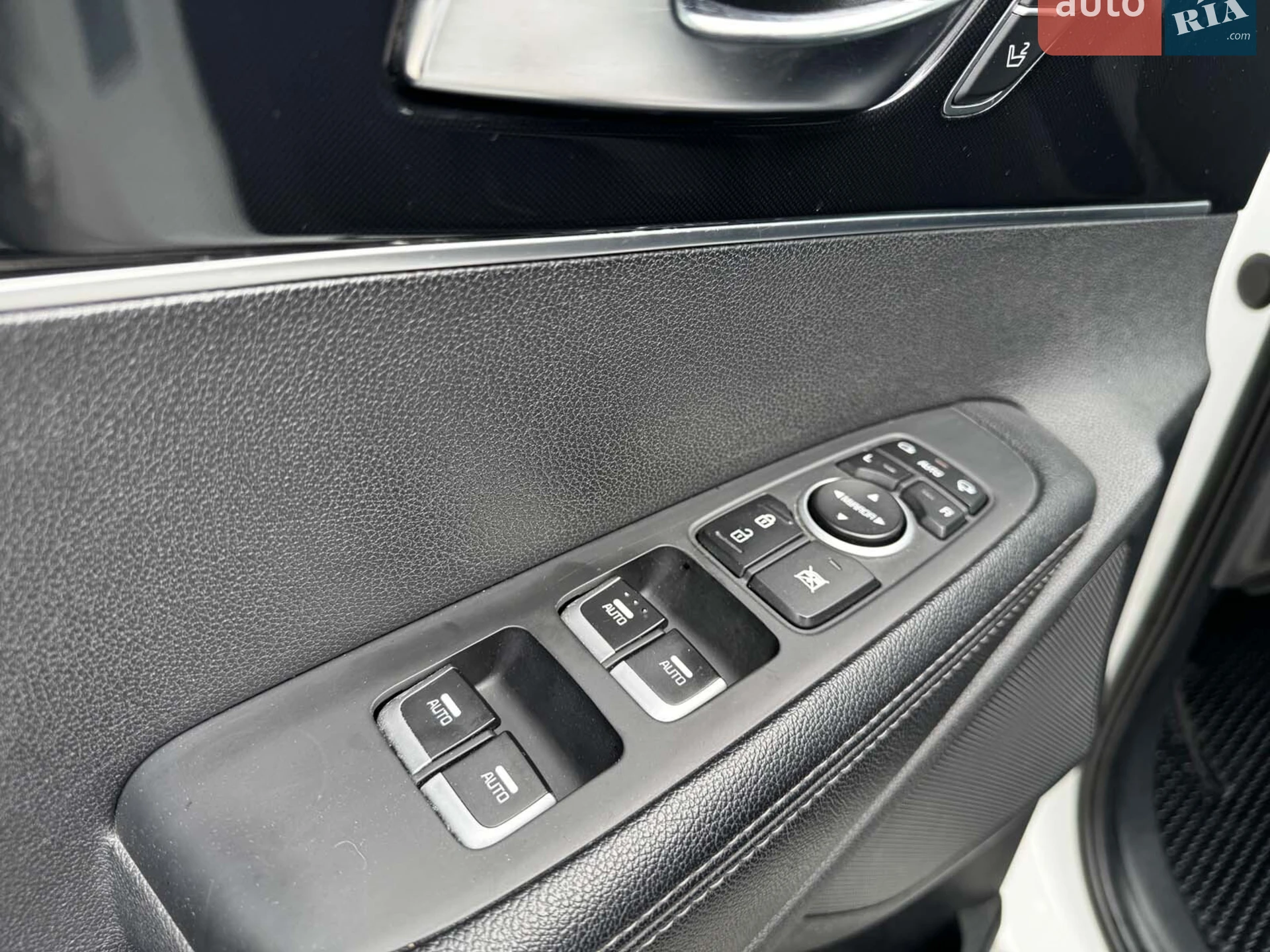 2017 Kia Sorento - мініатюра 16