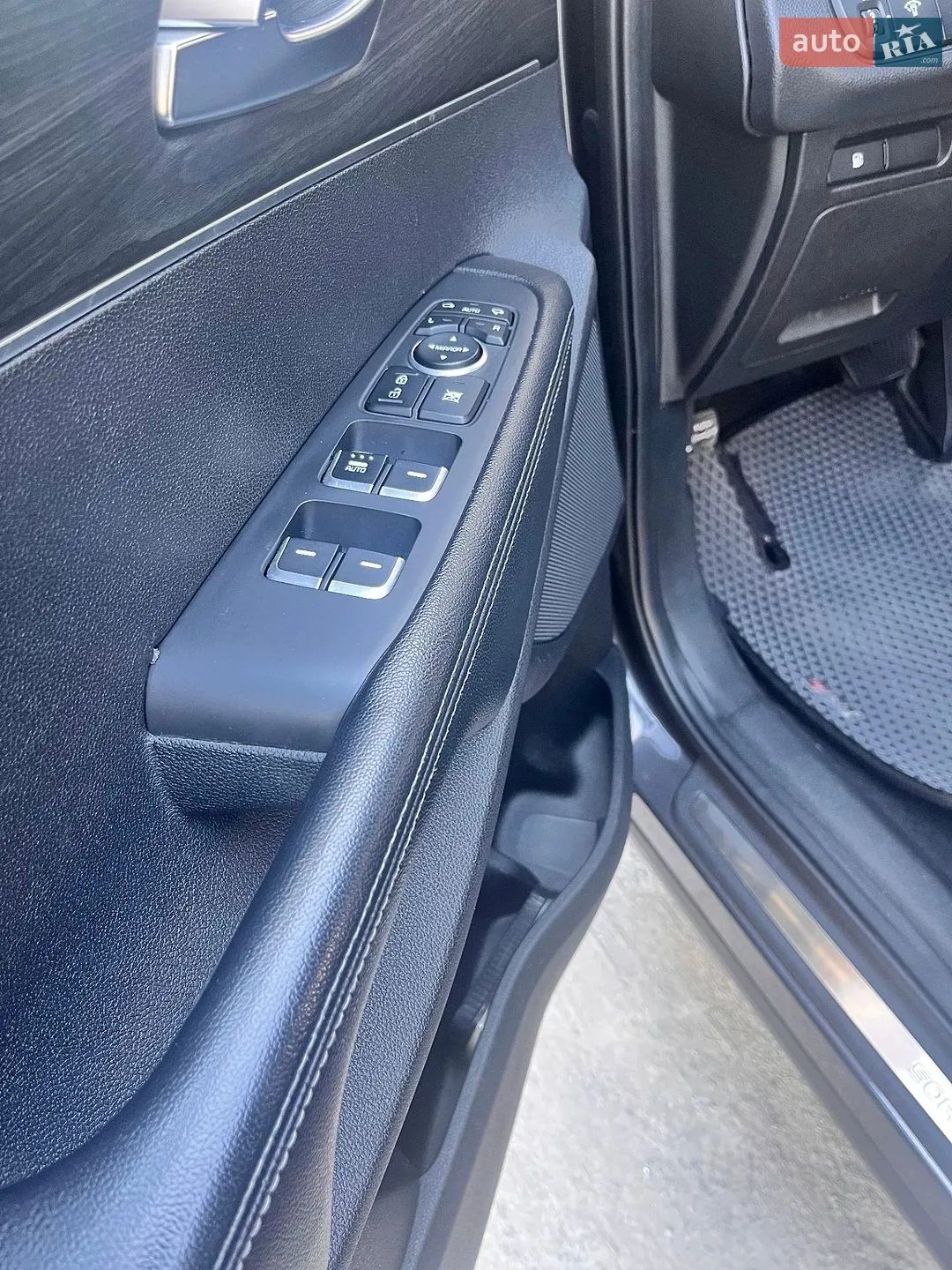 2015 Kia Sorento - мініатюра 17