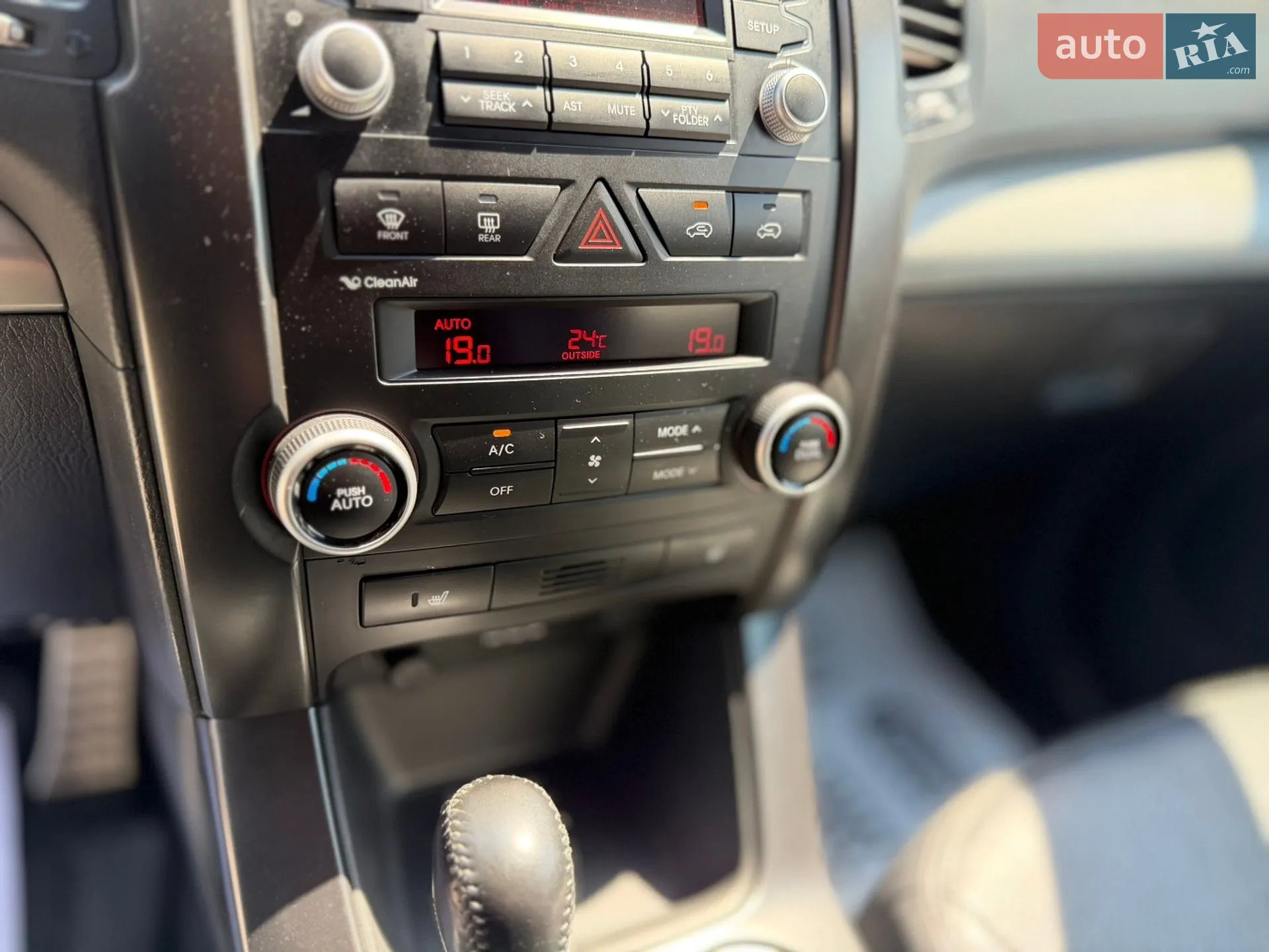 2010 Kia Sorento - мініатюра 31