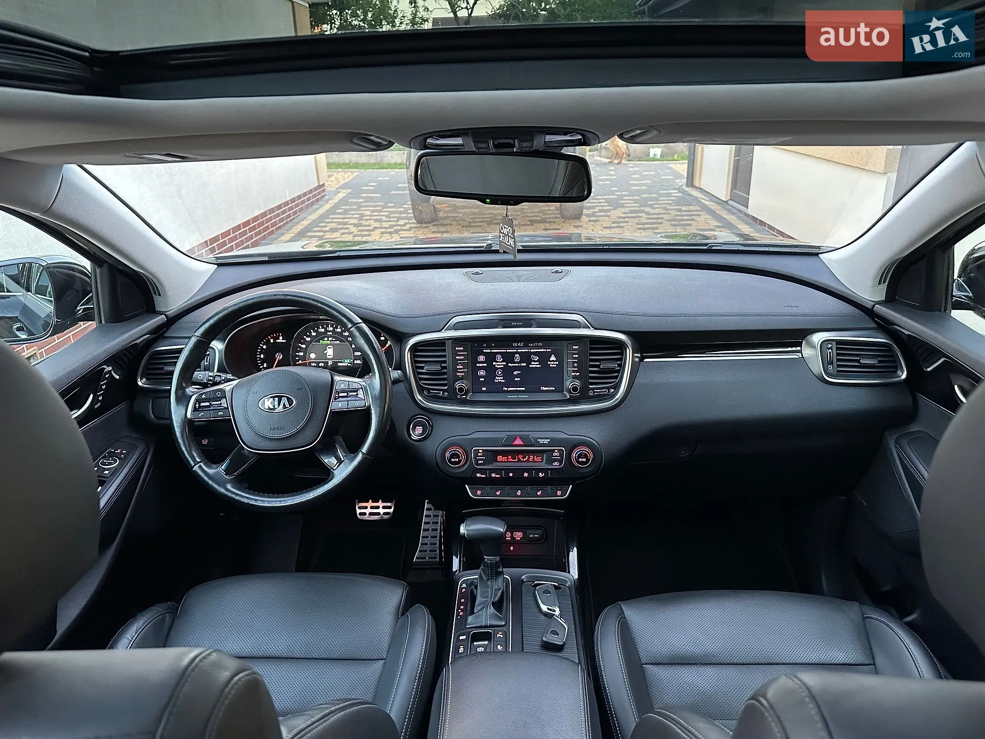 2017 Kia Sorento - мініатюра 187