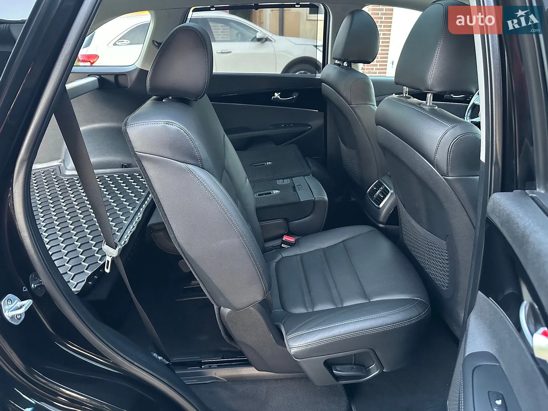2017 Kia Sorento - мініатюра 206