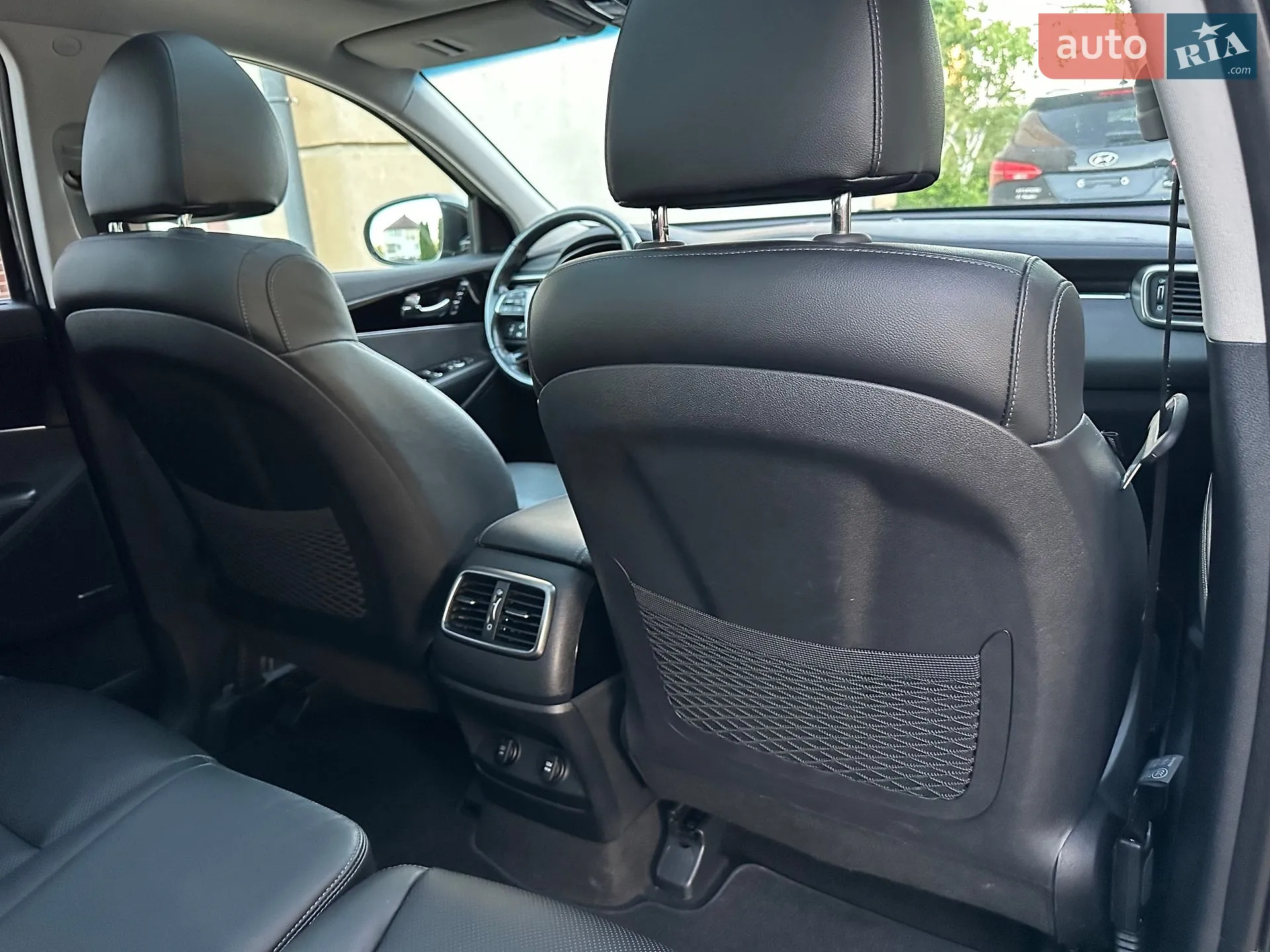 2017 Kia Sorento - мініатюра 209
