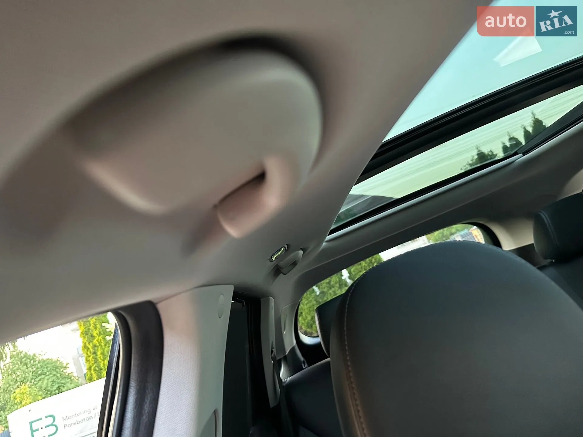 2017 Kia Sorento - мініатюра 228