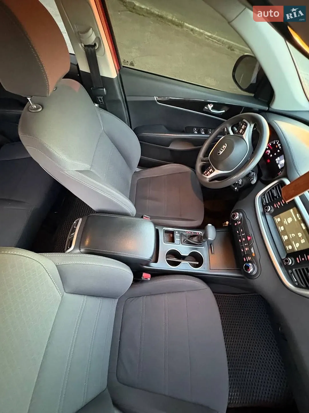 2018 Kia Sorento - мініатюра 15
