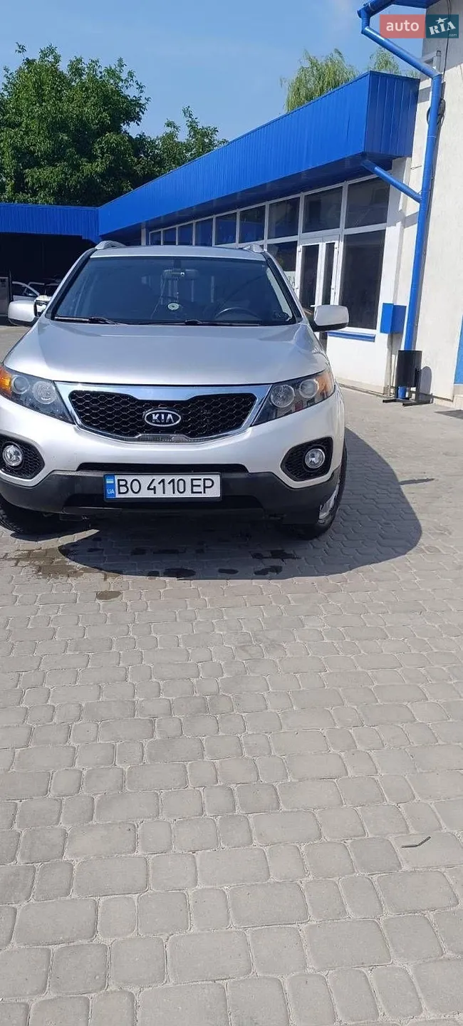 2011 Kia Sorento - фото 1