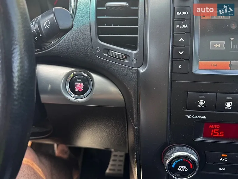 Kia Sorento 2012 VIN Y6DKU811DC5277924 фото оголошення 17 з 46
