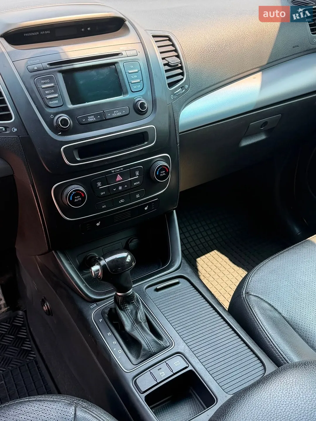 2014 Kia Sorento - мініатюра 16