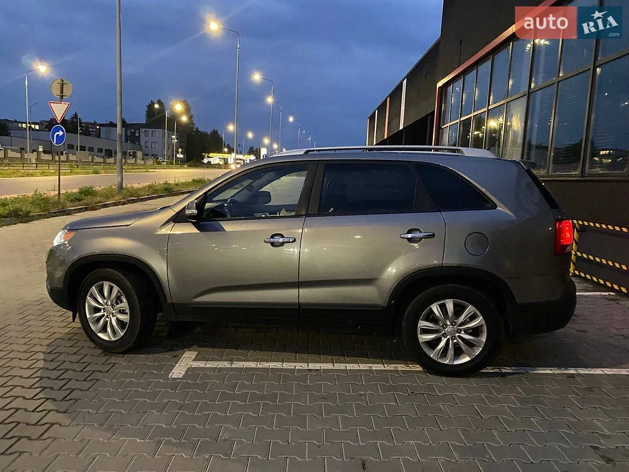 2010 Kia Sorento - мініатюра 3