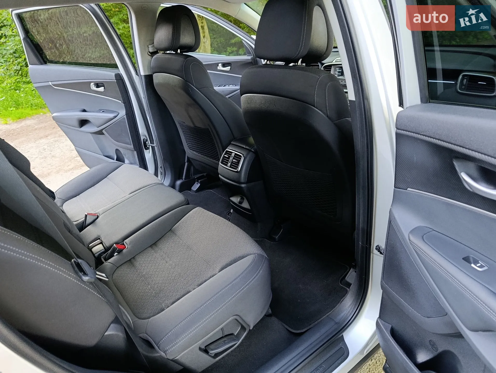 2015 Kia Sorento - мініатюра 165