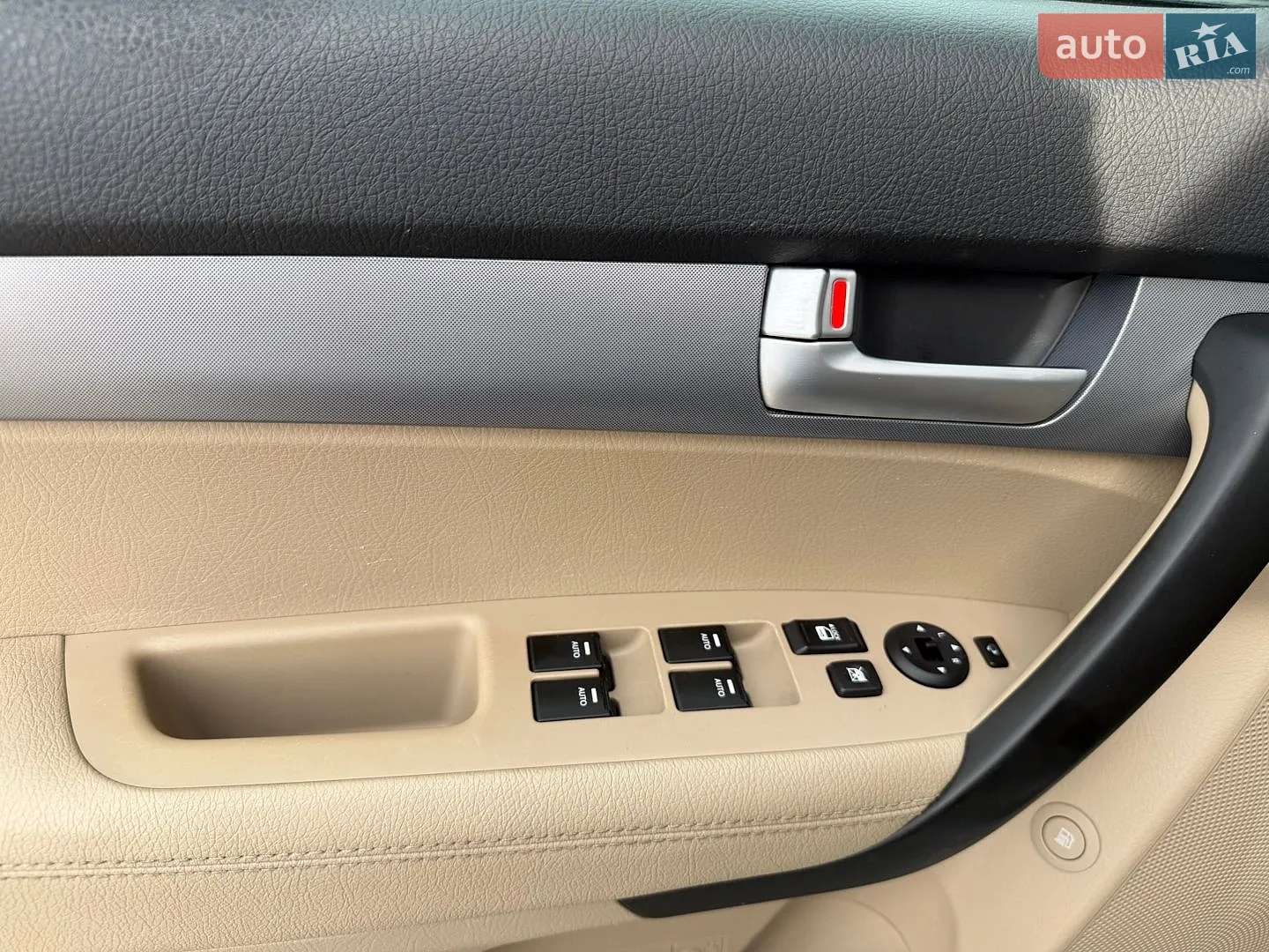 2015 Kia Sorento - мініатюра 32