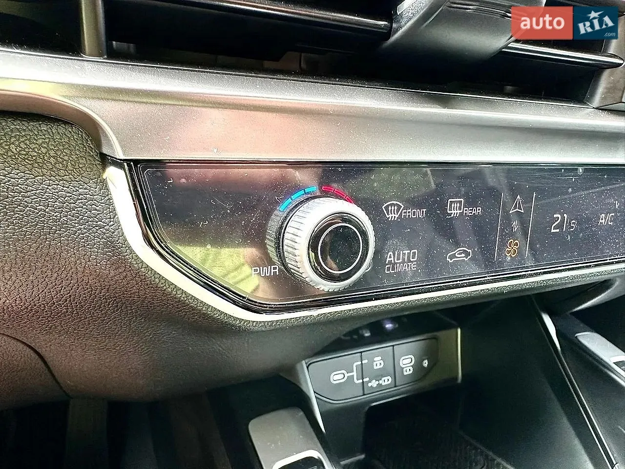 2025 Kia Sorento - мініатюра 43