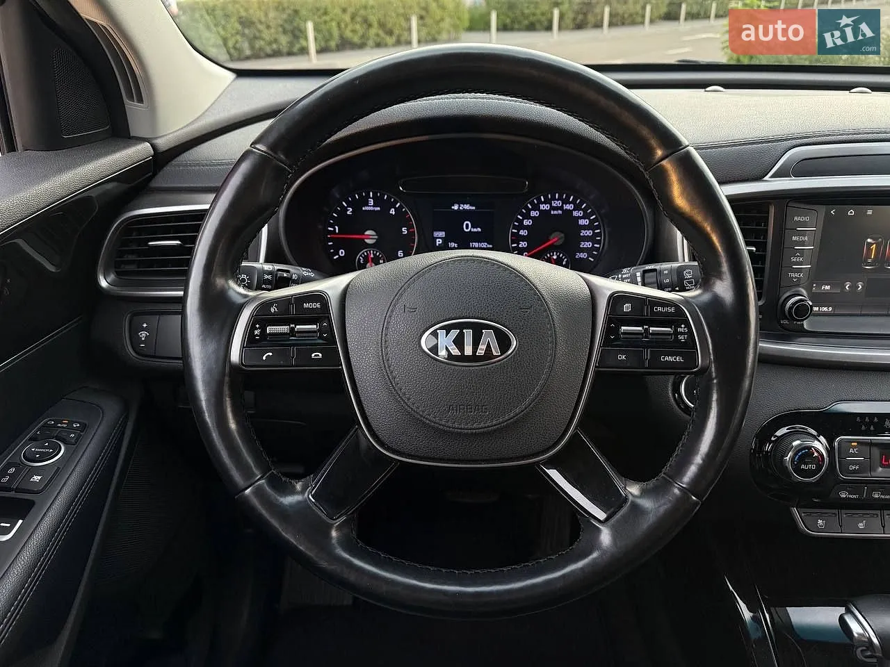 2018 Kia Sorento - мініатюра 21