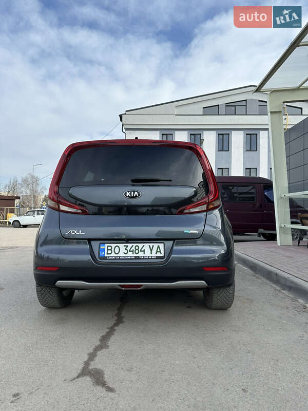 Позашляховик / Кросовер Kia Soul EV 2019 в Чорткові
