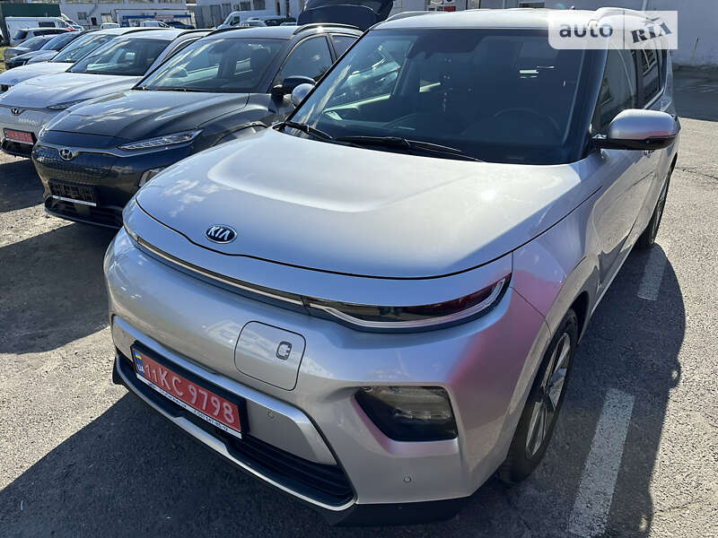 Внедорожник / Кроссовер Kia Soul EV 2020 в Киеве