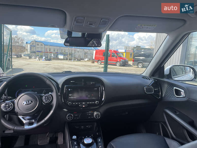 Позашляховик / Кросовер Kia Soul EV 2019 в Тернополі фото 27 Позашляховик / Кросовер Kia Soul EV 2019 в Тернополі