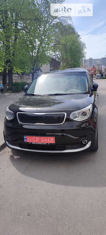 Внедорожник / Кроссовер Kia Soul EV 2017 в Кременчуге