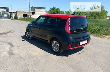 Позашляховик / Кросовер Kia Soul EV 2017 в Миколаєві