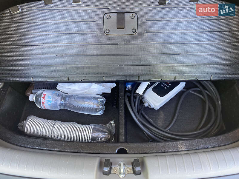 Позашляховик / Кросовер Kia Soul EV 2017 в Одесі фото 17 Позашляховик / Кросовер Kia Soul EV 2017 в Одесі