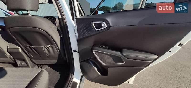 Позашляховик / Кросовер Kia Soul EV 2020 в Полтаві