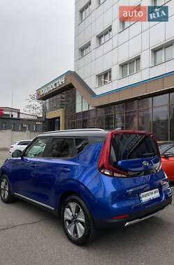 Внедорожник / Кроссовер Kia Soul EV 2020 в 