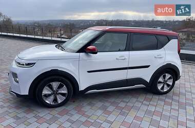 Внедорожник / Кроссовер Kia Soul EV 2020 в Хмельницком