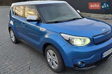 Внедорожник / Кроссовер Kia Soul EV 2014 в Ужгороде