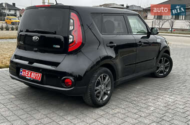 Внедорожник / Кроссовер Kia Soul EV 2016 в Ровно