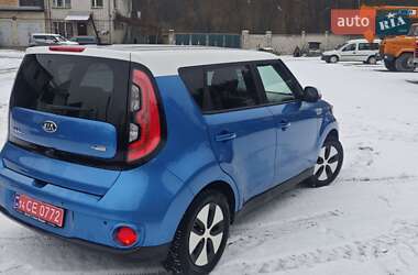 Позашляховик / Кросовер Kia Soul EV 2015 в Новояворівську