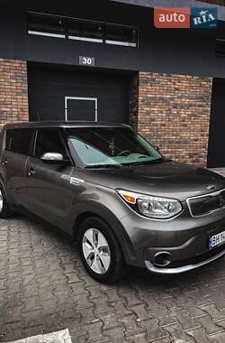 Внедорожник / Кроссовер Kia Soul EV 2015 в Киеве