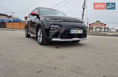 Внедорожник / Кроссовер Kia Soul EV 2019 в 