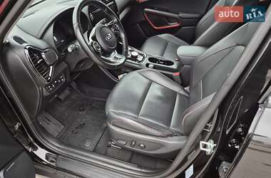 Внедорожник / Кроссовер Kia Soul EV 2019 в 