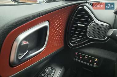 Внедорожник / Кроссовер Kia Soul EV 2019 в 
