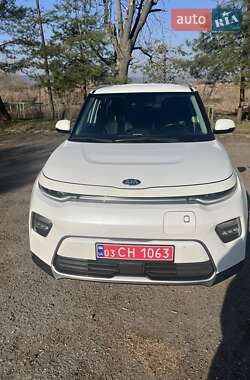 Позашляховик / Кросовер Kia Soul EV 2020 в 