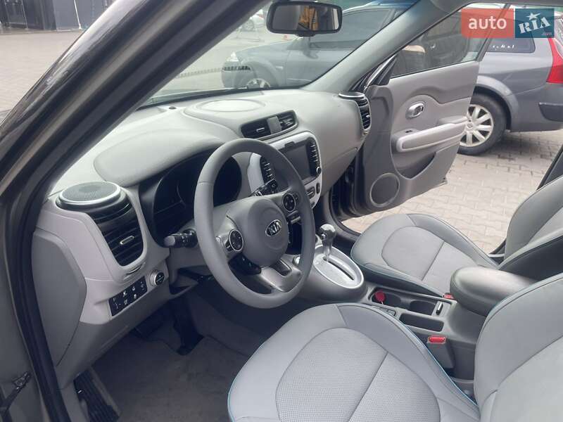 Внедорожник / Кроссовер Kia Soul EV 2014 в Киеве фото 23 Внедорожник / Кроссовер Kia Soul EV 2014 в Киеве
