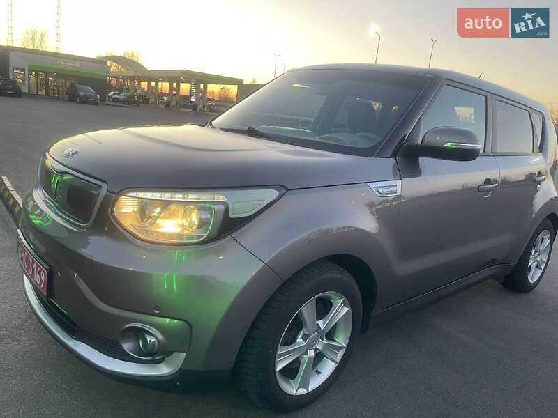 Внедорожник / Кроссовер Kia Soul EV 2014 в Киеве фото 2 Внедорожник / Кроссовер Kia Soul EV 2014 в Киеве