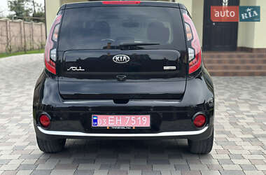 Внедорожник / Кроссовер Kia Soul EV 2017 в 