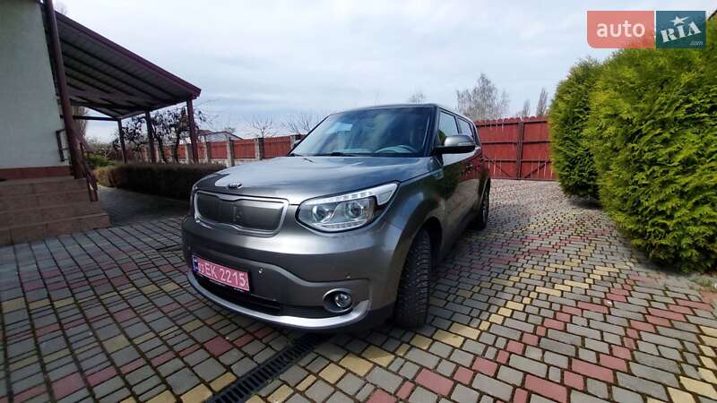 Позашляховик / Кросовер Kia Soul EV 2015 в Дубровиці