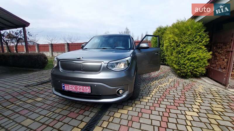 Позашляховик / Кросовер Kia Soul EV 2015 в Дубровиці