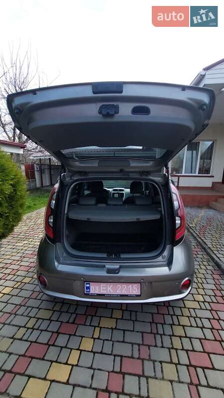 Позашляховик / Кросовер Kia Soul EV 2015 в Дубровиці