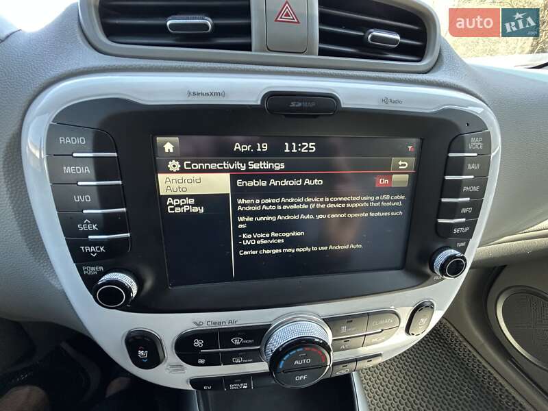 Внедорожник / Кроссовер Kia Soul EV 2016 в Одессе