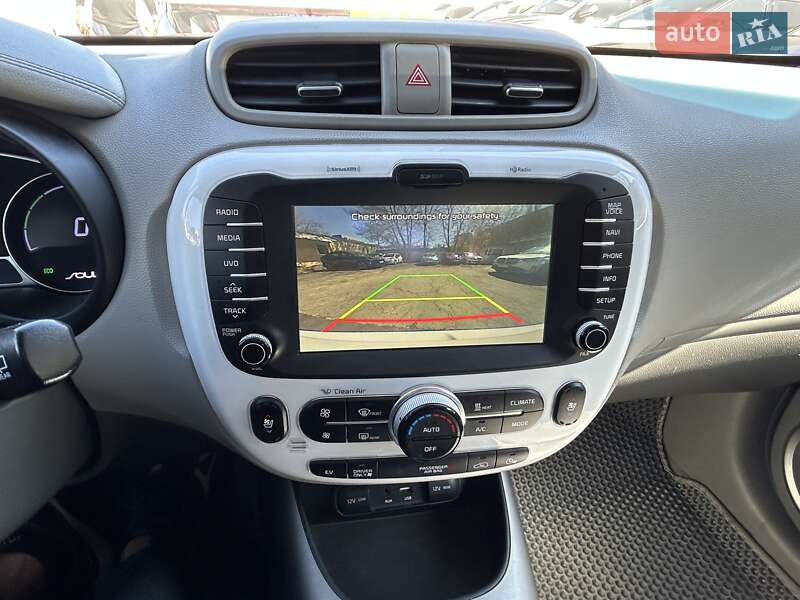Внедорожник / Кроссовер Kia Soul EV 2016 в Одессе