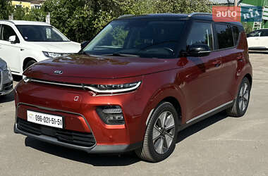 Внедорожник / Кроссовер Kia Soul EV 2020 в Киеве