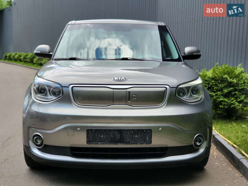 Позашляховик / Кросовер Kia Soul EV 2015 в Києві