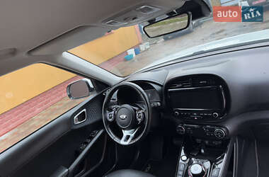 Внедорожник / Кроссовер Kia Soul EV 2019 в 